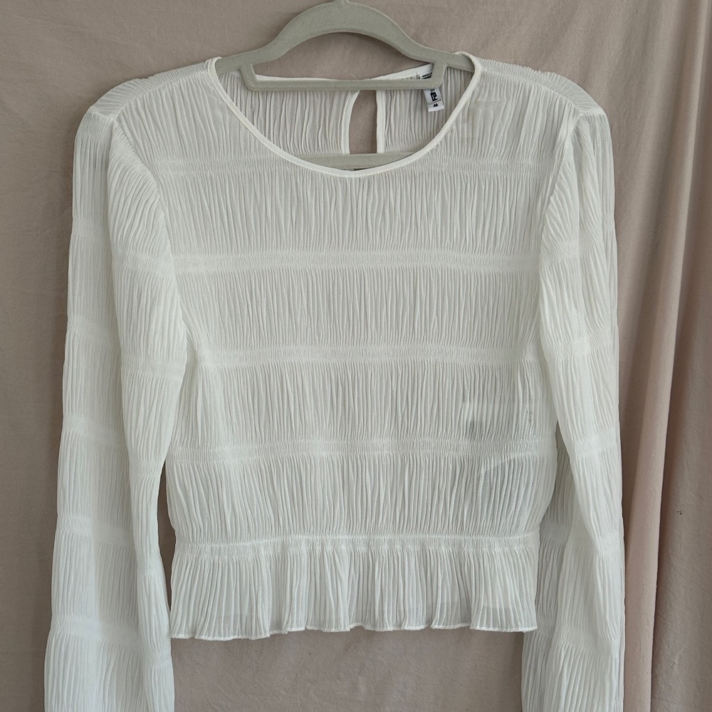 Cropped white top
